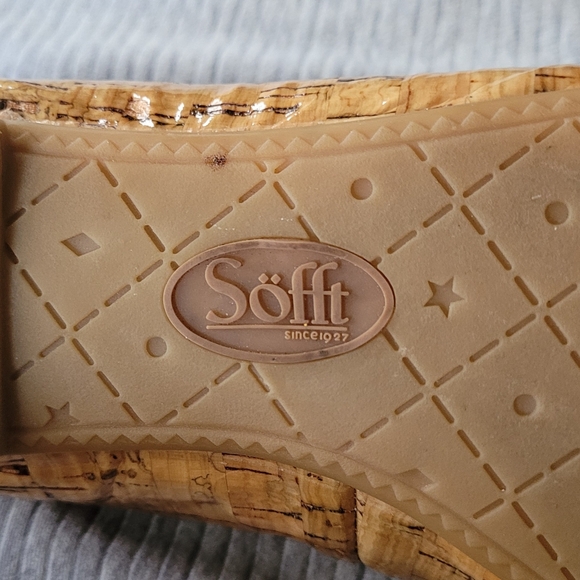 7M | Söfft | Bow-Buckle Cork Flats - Picture 9 of 9